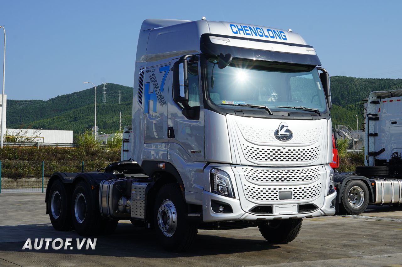 Đầu kéo Chenglong 470Hp cabin H7 Pro - Cầu Dầu